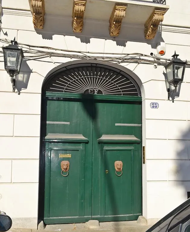 팔레르모 Palazzo Ferruzza 아파트 0*,